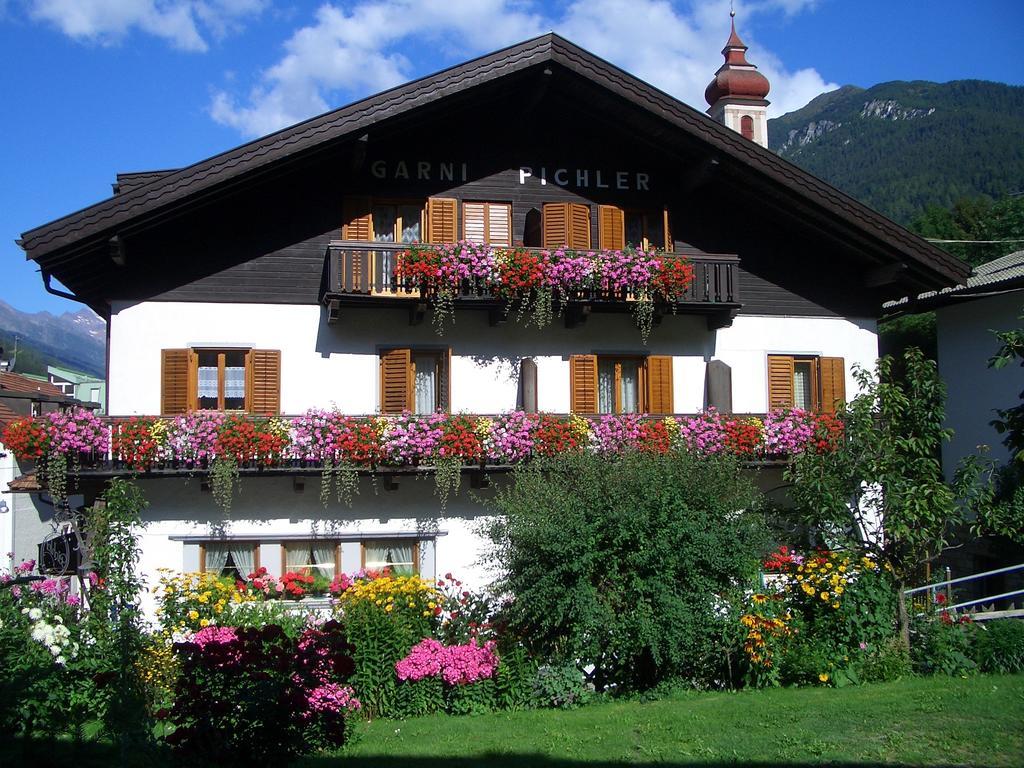 Aparthotel Pichler Colle Isarco Bagian luar foto